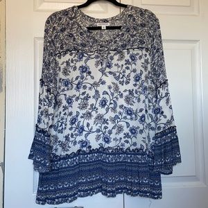 Pretty casual blouse